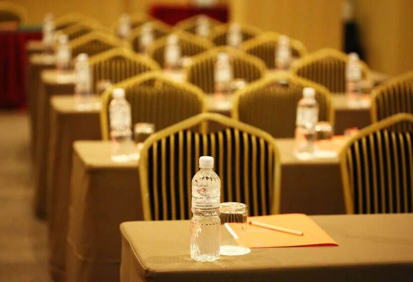 Отель Langkawi Seaview