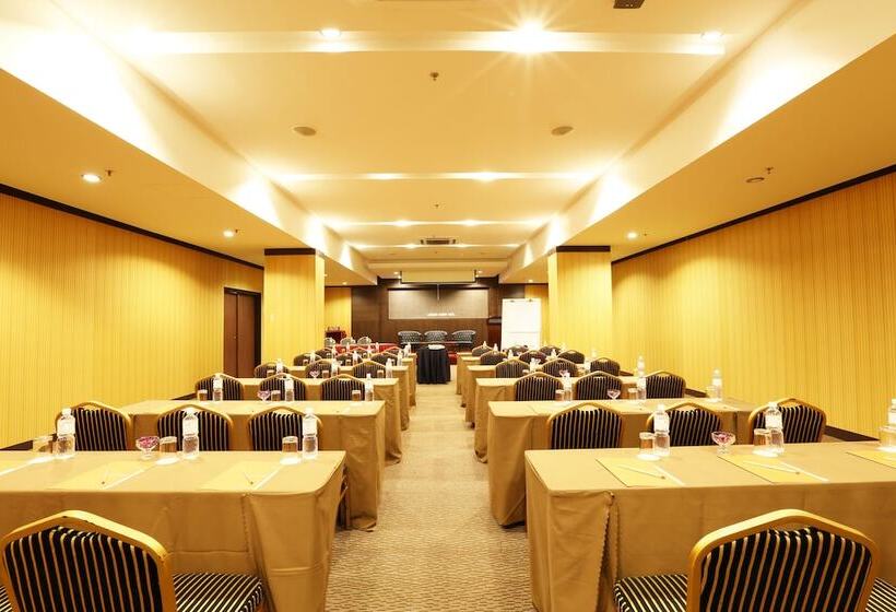 Отель Langkawi Seaview