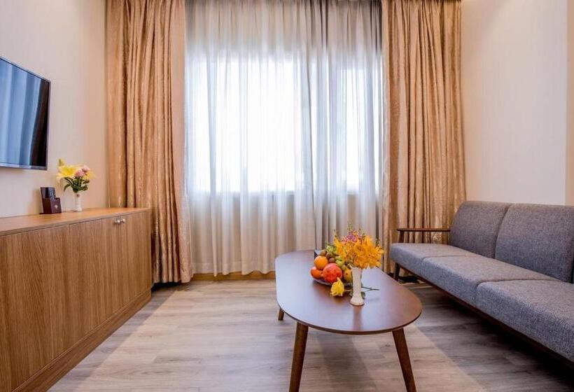 בית מלון כפרי Le President