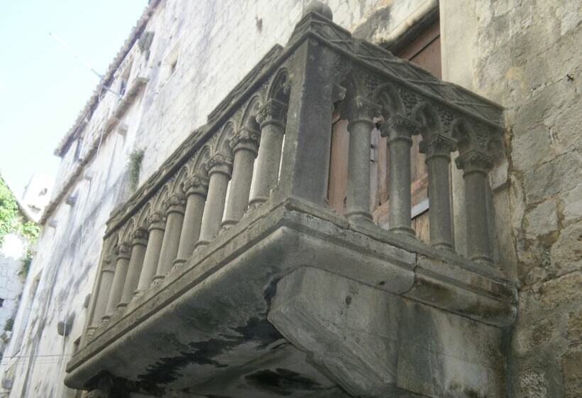 هتل Palace Stafileo