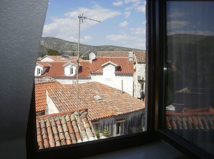 هتل Palace Stafileo