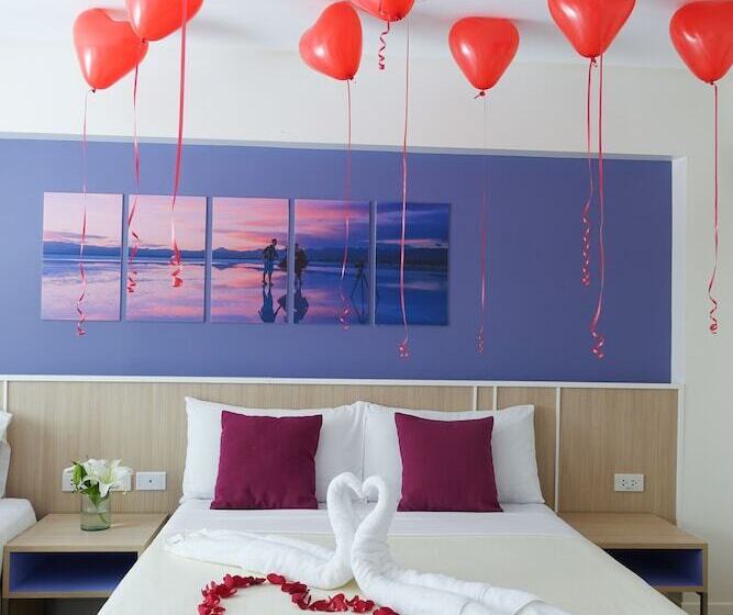 בית מלון כפרי Patio Pacific Resort