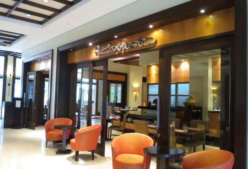 Pontefino Hotel And Residences