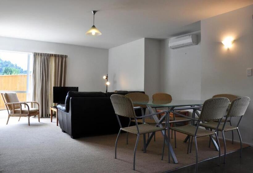 فندق The Powderhorn Chateau