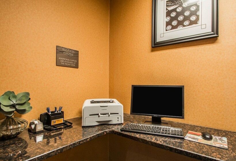 호텔 Quality Inn & Suites Nj State Capital Area