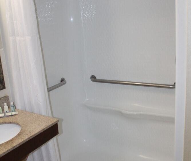 호텔 Quality Inn & Suites Nj State Capital Area