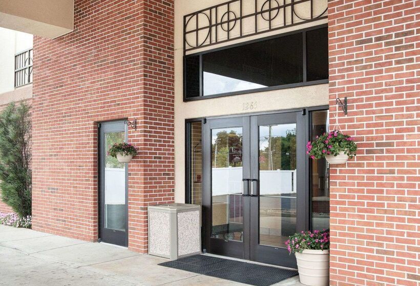 호텔 Quality Inn & Suites Niles