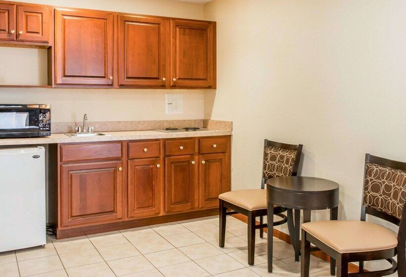 호텔 Quality Inn & Suites Niles