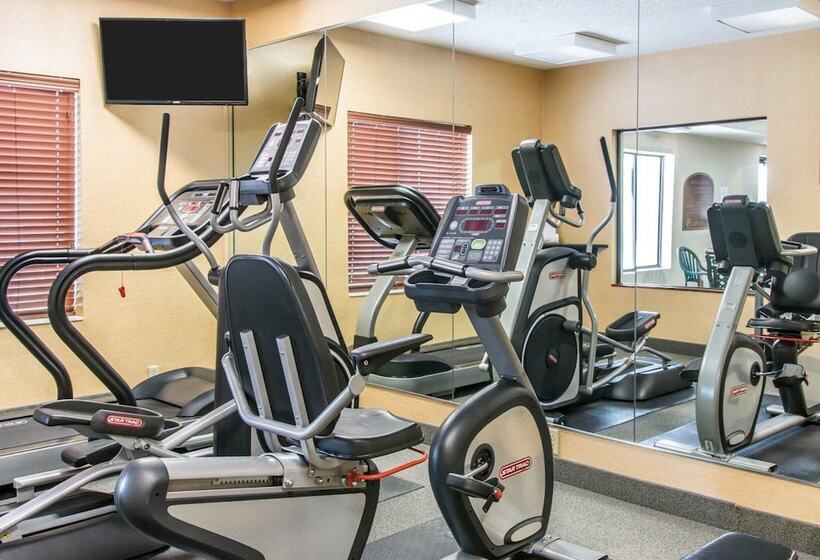 호텔 Quality Inn & Suites Niles