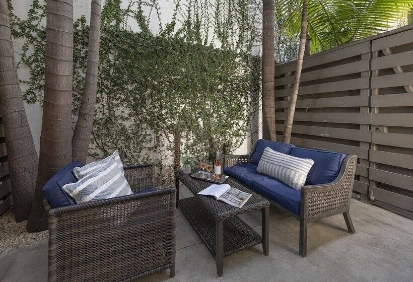 בית מלון כפרי Riviera Beach House