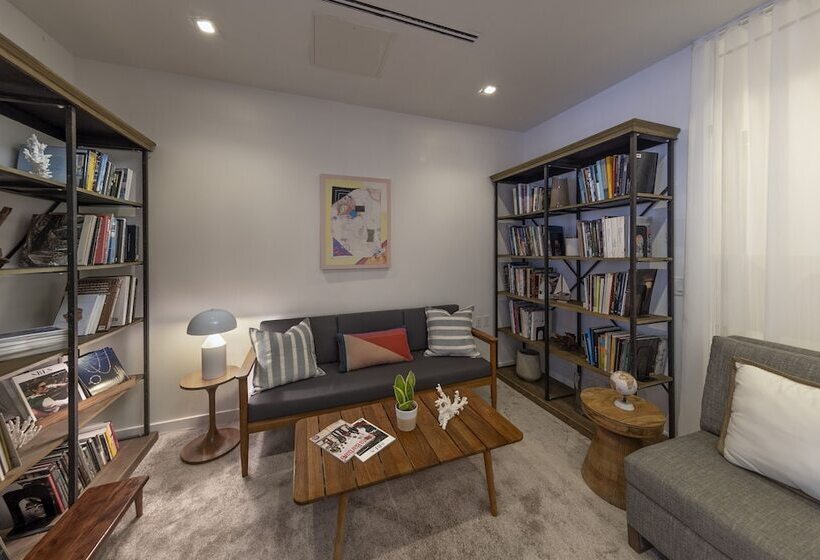 בית מלון כפרי Riviera Beach House