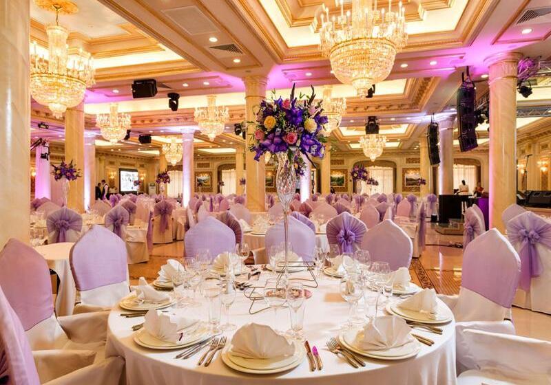 هتل Royal Tulip Almaty