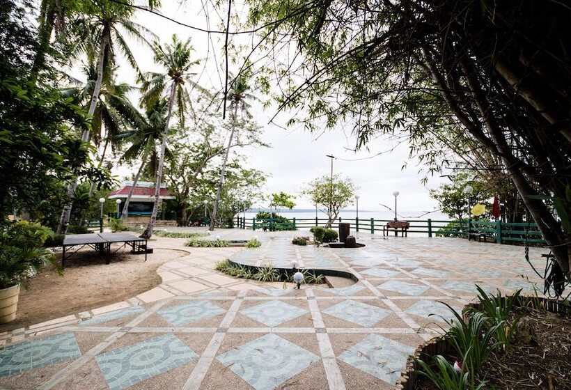 هتل San Remigio Beach Club Sports And Leisure Resort