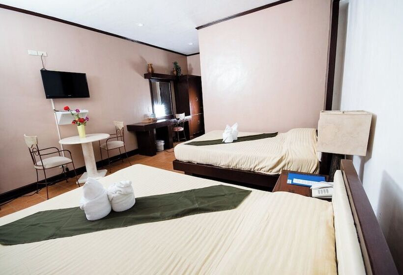 هتل San Remigio Beach Club Sports And Leisure Resort