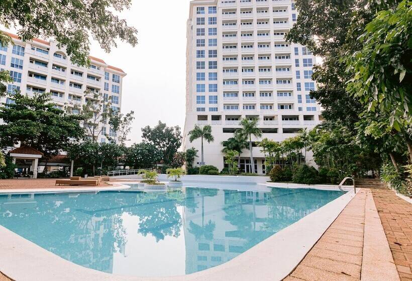 Sotogrande Hotel And Resort