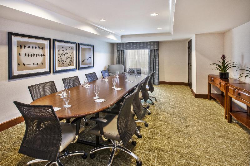 فندق Staybridge Suites Cleveland Mayfield Heights Beachwood, An Ihg