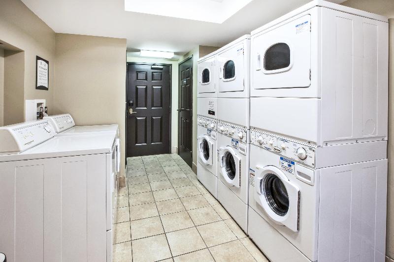 فندق Staybridge Suites Cleveland Mayfield Heights Beachwood, An Ihg