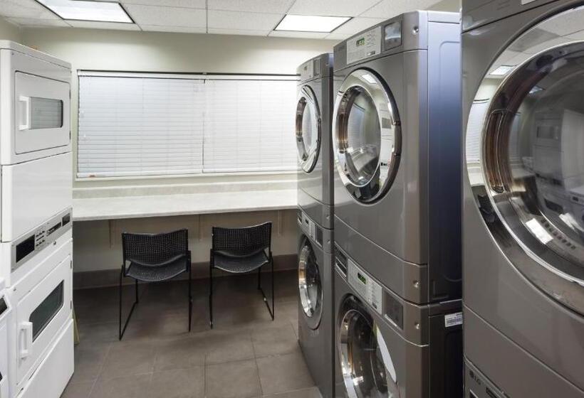 فندق Staybridge Suites Jackson, An Ihg