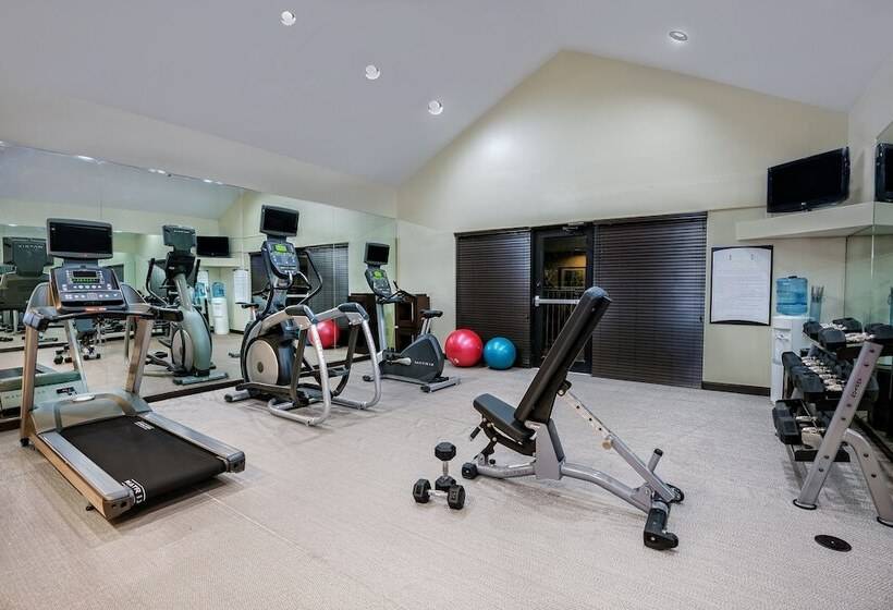 فندق Staybridge Suites Lubbock   University Area, An Ihg