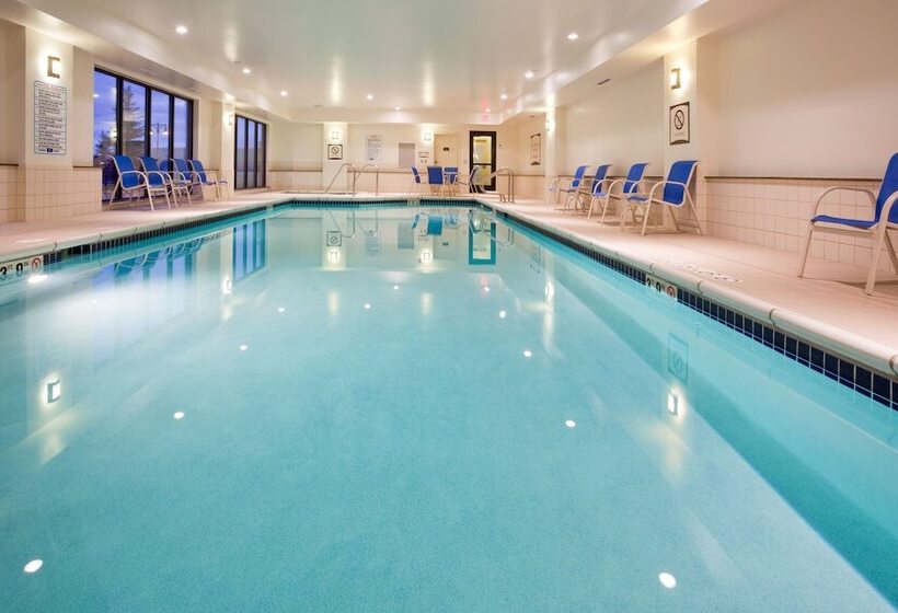 בית מלון כפרי Staybridge Suites Milwaukee West Oconomowoc, An Ihg