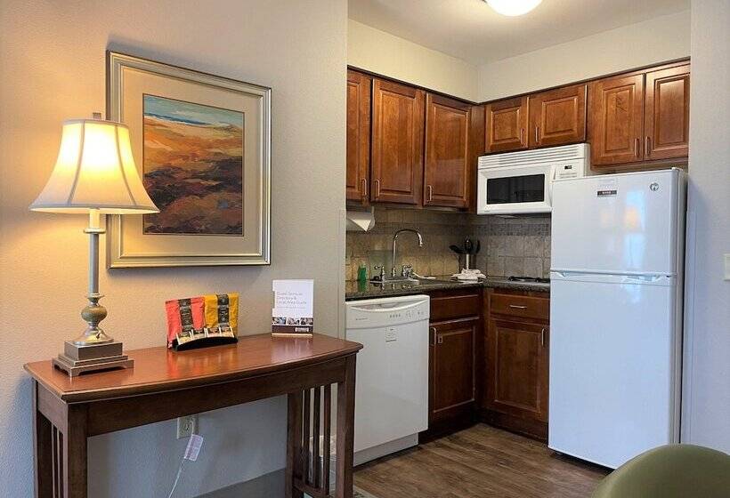 בית מלון כפרי Staybridge Suites Milwaukee West Oconomowoc, An Ihg