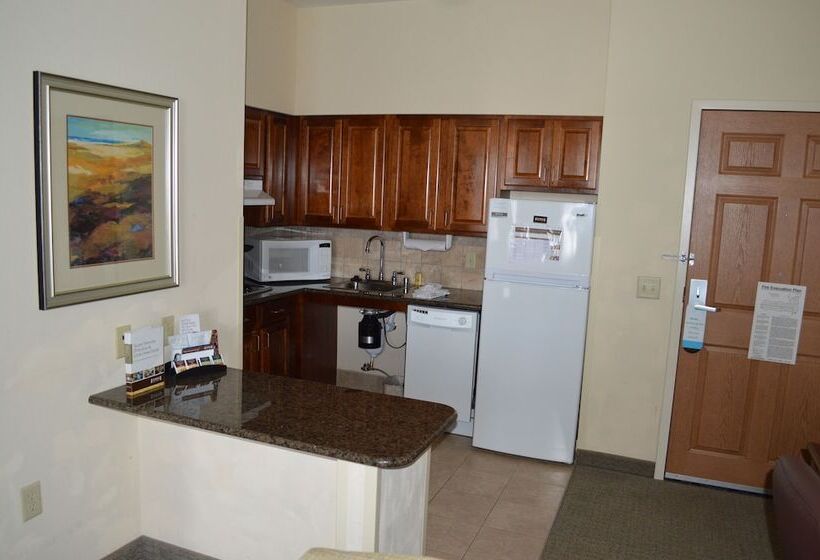 בית מלון כפרי Staybridge Suites Milwaukee West Oconomowoc, An Ihg