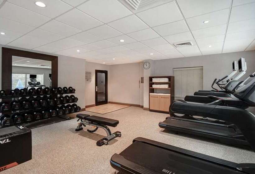 호텔 Staybridge Suites Newport News