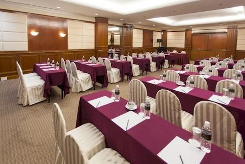 호텔 Summit  Bukit Mertajam