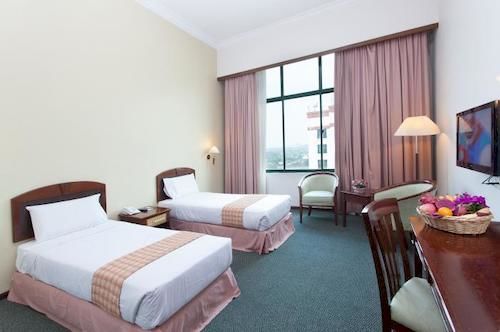 בית מלון כפרי Summit  Bukit Mertajam