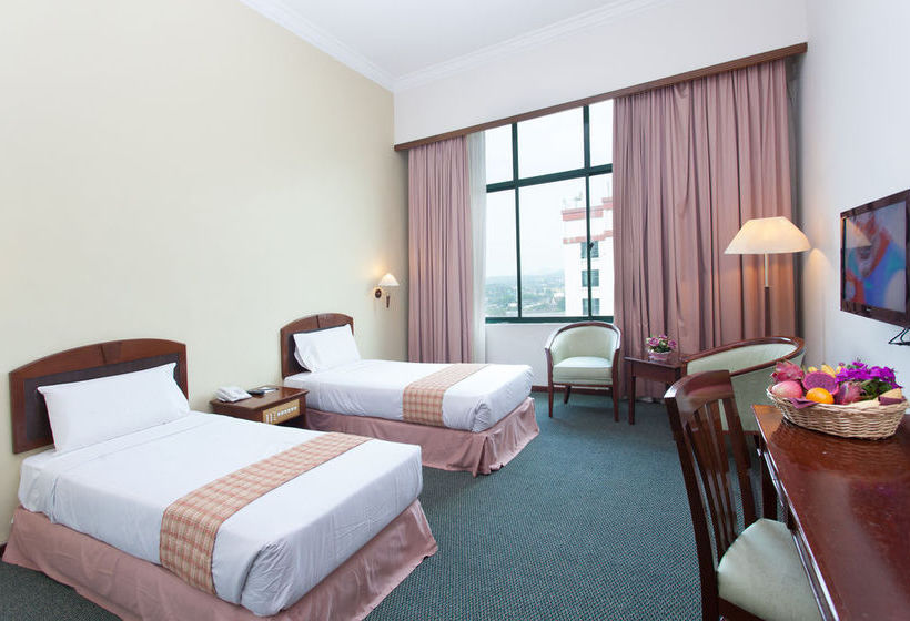 호텔 Summit  Bukit Mertajam