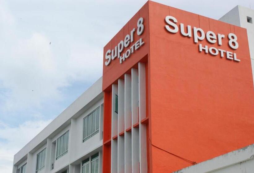 Super 8 Hotel @ Georgetown