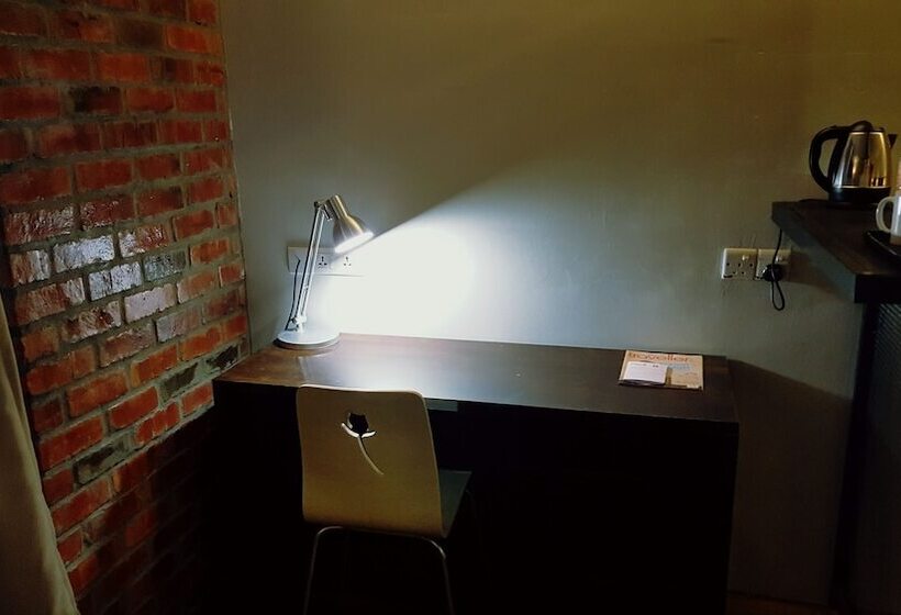 Super 8 Hotel @ Georgetown