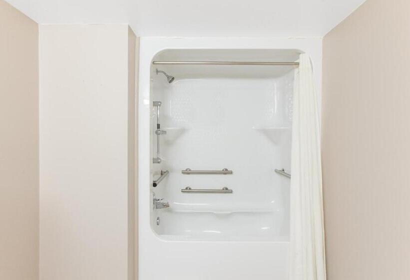 فندق Super 8 By Wyndham Oklahoma City