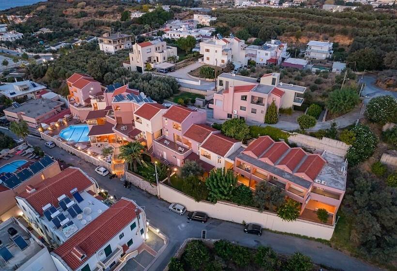 בית מלון כפרי Theos Village Apartments