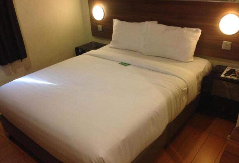 Tune Hotel   Danga Bay Johor