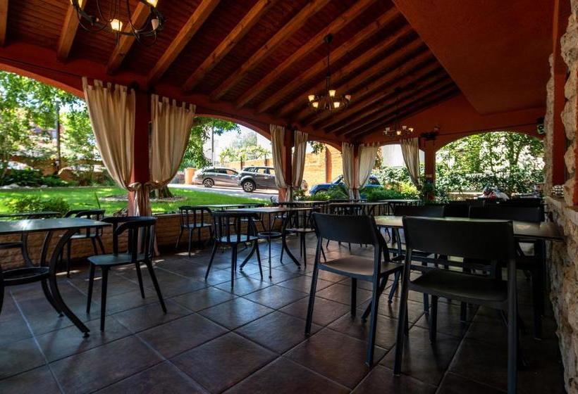 호텔 Villa Maimare