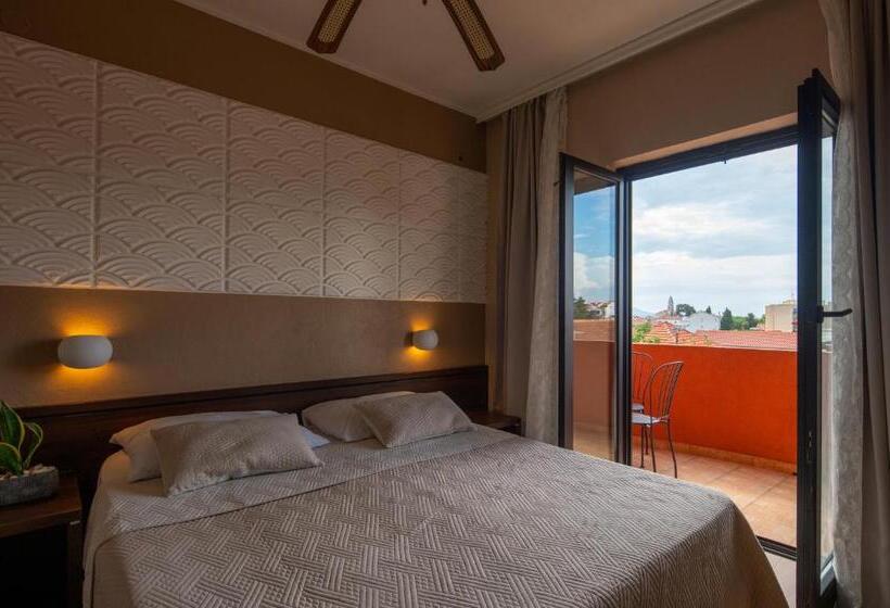 호텔 Villa Maimare