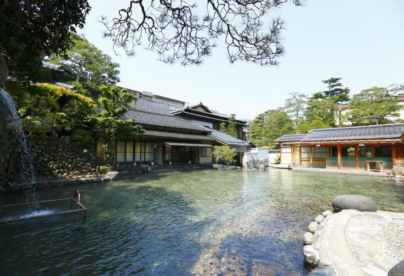 هتل Chorakuen