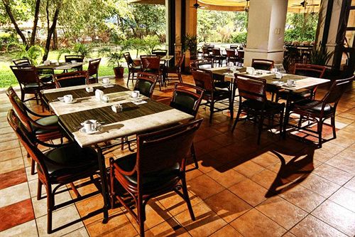 Island Cove Hotel & Leisure Park