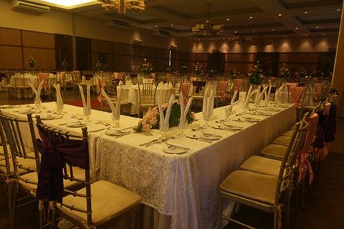 Island Cove Hotel & Leisure Park