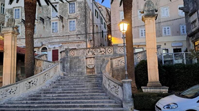 ペンション Accommodation Old Town Vitaic