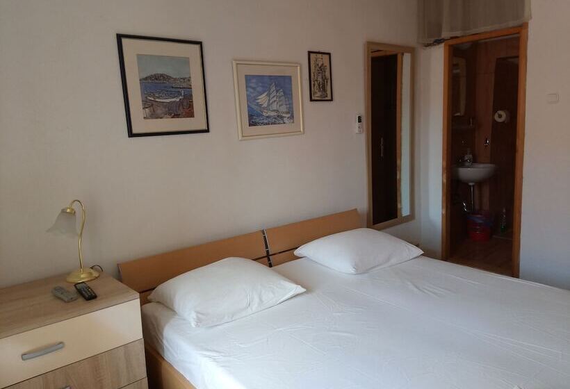 ペンション Accommodation Old Town Vitaic