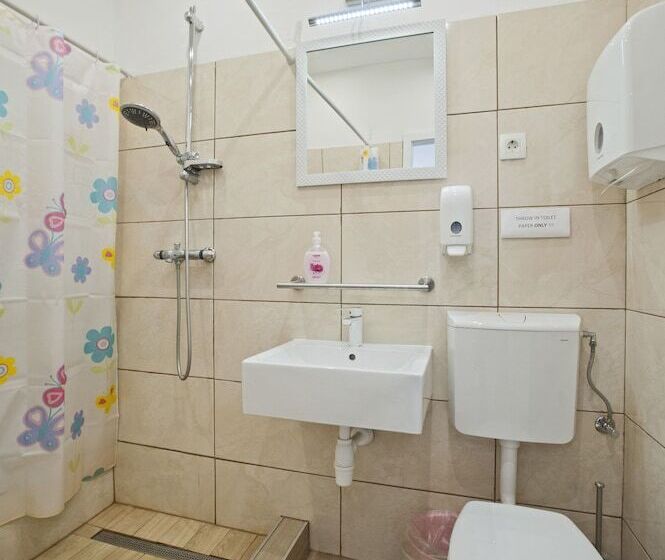 پانسیون Guesthouse Bulovic