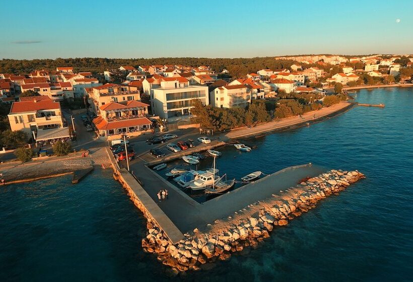 Пансион Delfin