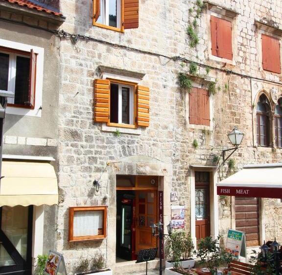 بنسيون Villa Ivanka