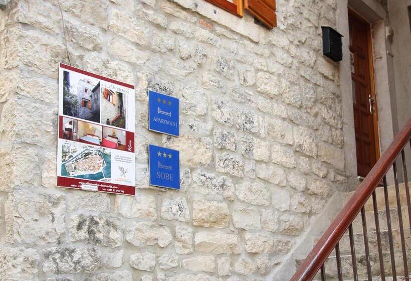 پانسیون Villa Ivanka