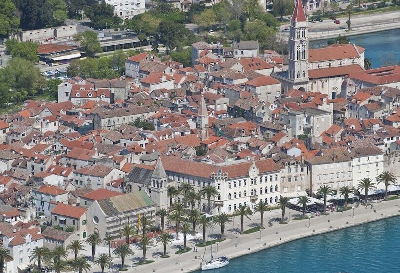 بنسيون Villa Ivanka