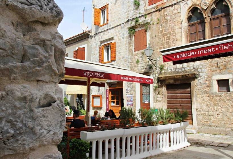 بنسيون Villa Ivanka