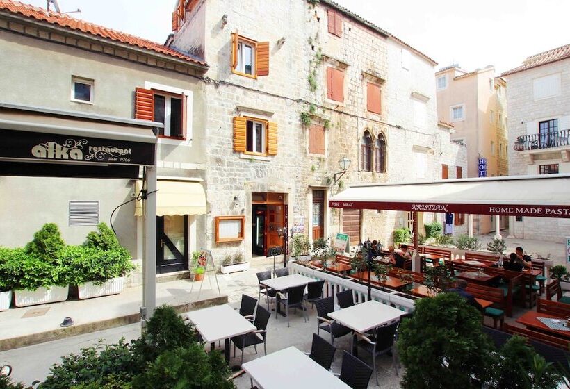 بنسيون Villa Ivanka