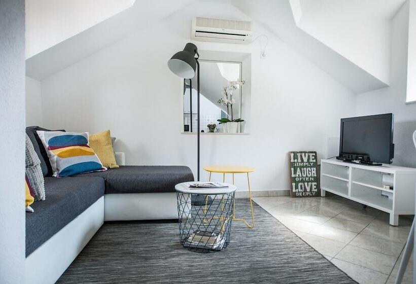 بنسيون Villa Ivanka